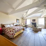 Chateau Du Tertre 4* Arsac