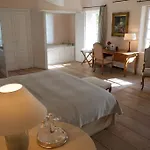 Πανσιόν Chateau Du Tertre