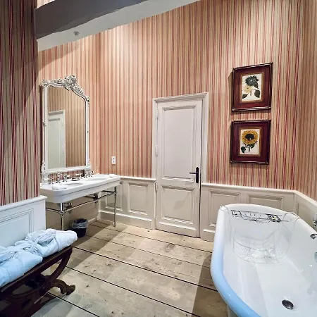 Chateau Du Tertre Guest house *