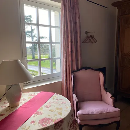 Chateau Du Tertre Guest house