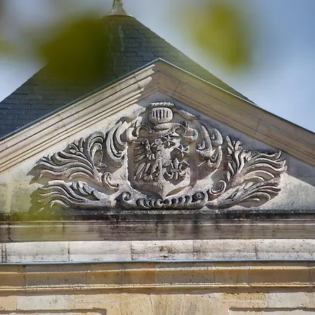 Chateau Du Tertre Guest house
