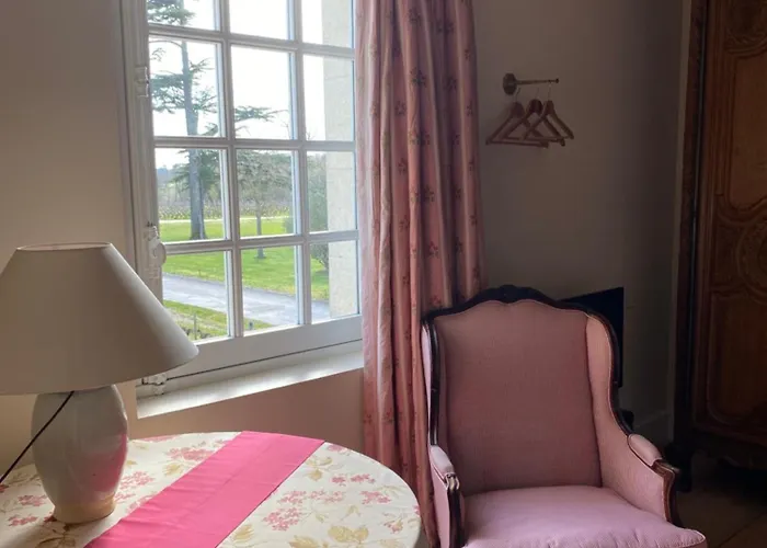 Chateau Du Tertre Guest house